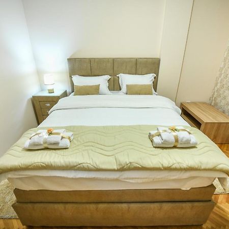 Apartman Centar 2 ポドゴリツァ エクステリア 写真