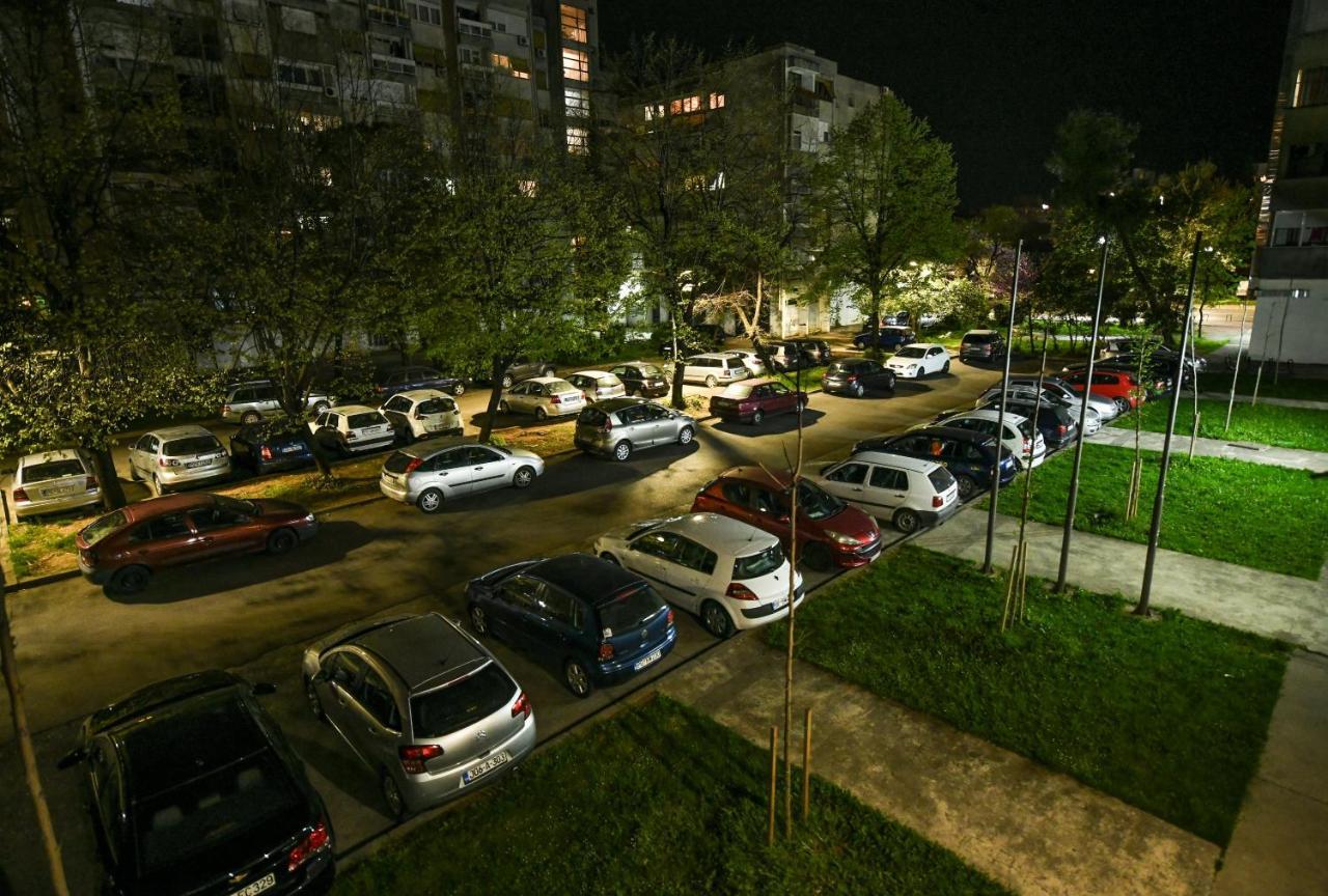 Apartman Centar 2 ポドゴリツァ エクステリア 写真